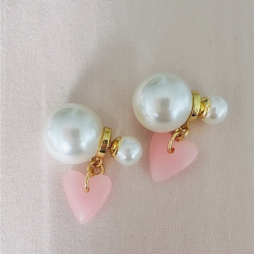 Pearl and heart Earrings